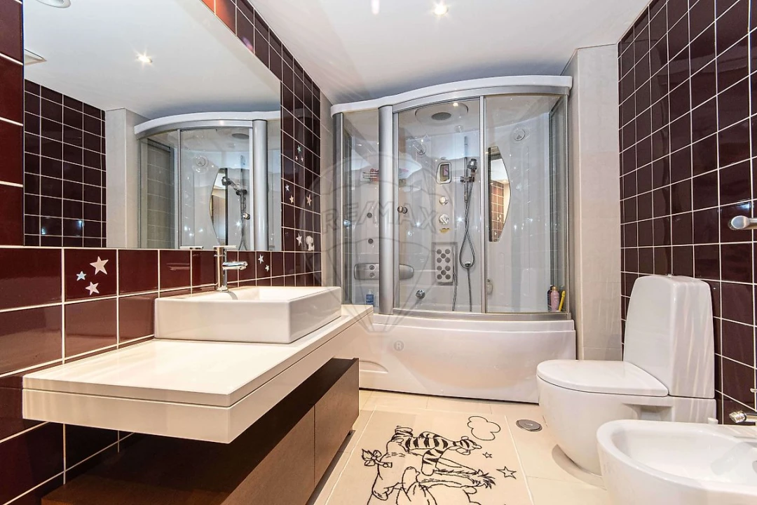 Apartamento T5 para Venda em Alverca do Ribatejo e Sobralinho Foto 2