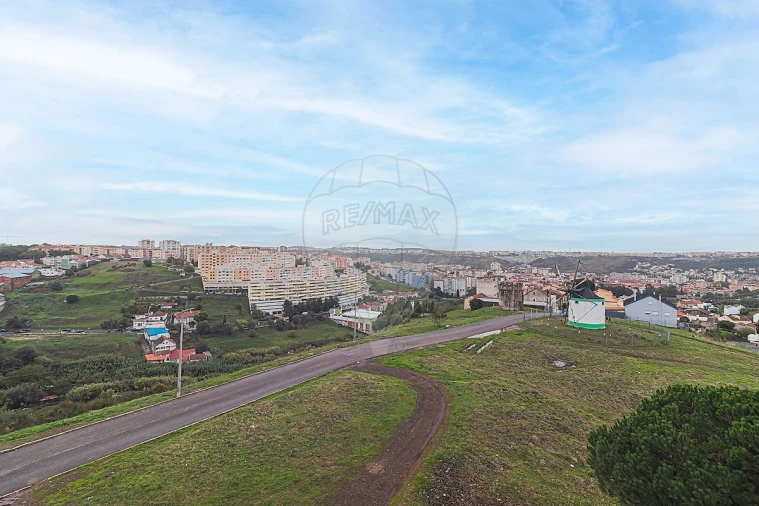 Apartamento T2 para Venda em Odivelas Foto 19