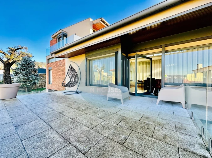 Moradia T4 para Venda em Nogueira, Fraião e Lamaçães Foto 15