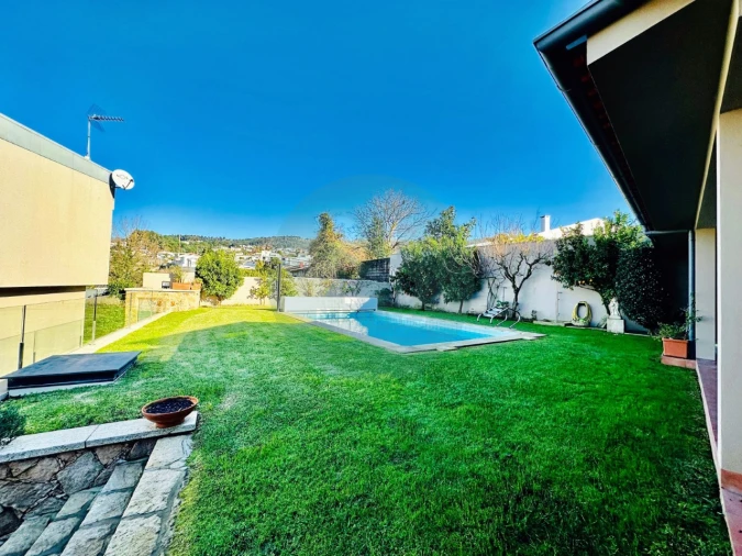 Moradia T4 para Venda em Nogueira, Fraião e Lamaçães Foto 40