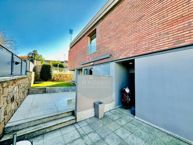 Moradia T4 para Venda em Nogueira, Fraião e Lamaçães Foto 42