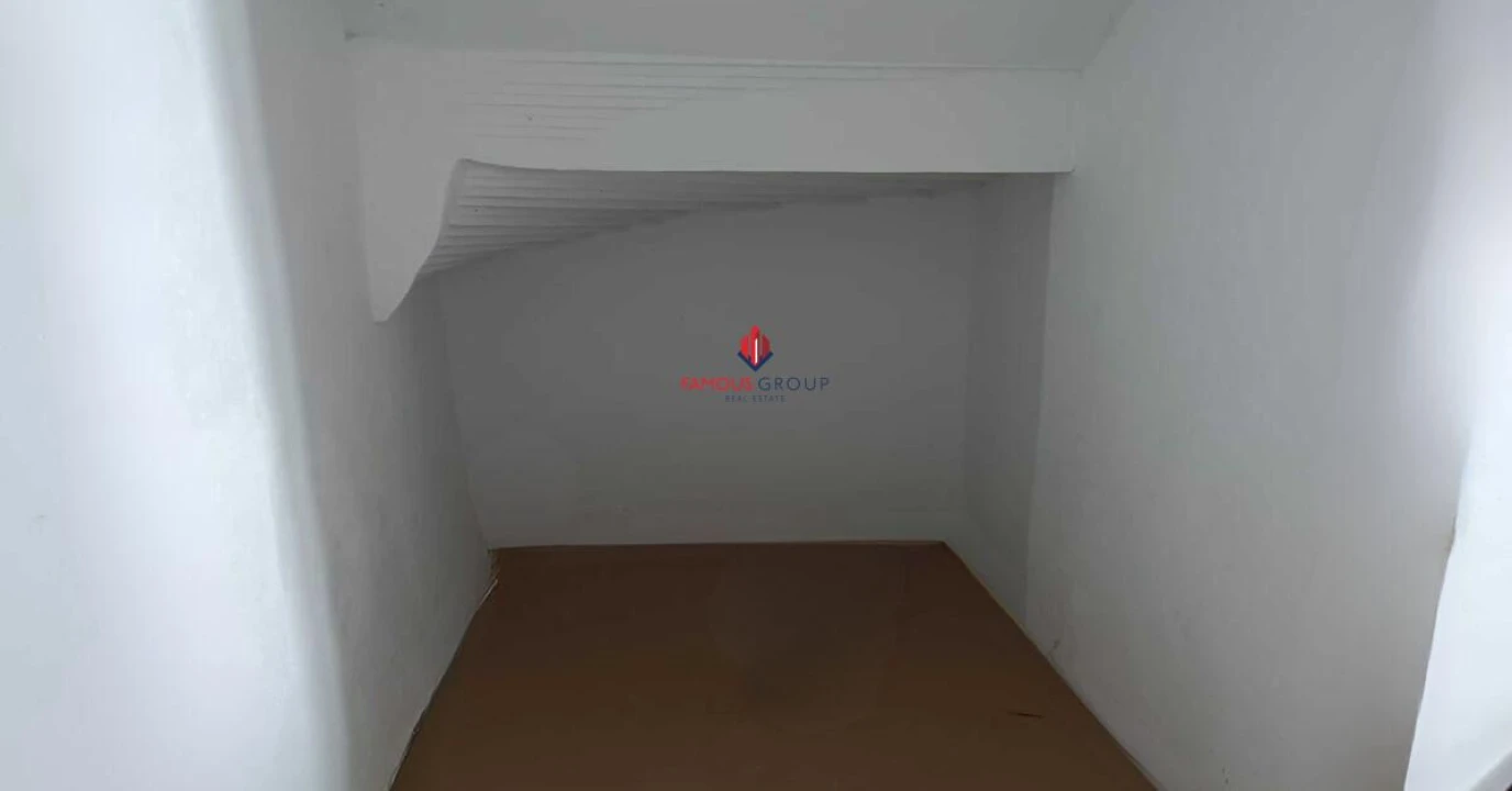 Moradia T5 para Venda em Alvor Foto 10