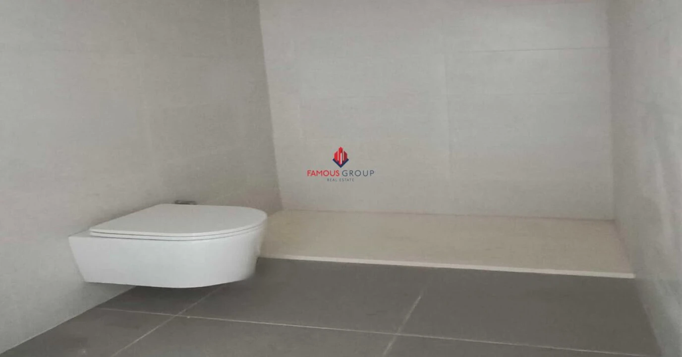 Moradia T5 para Venda em Alvor Foto 7