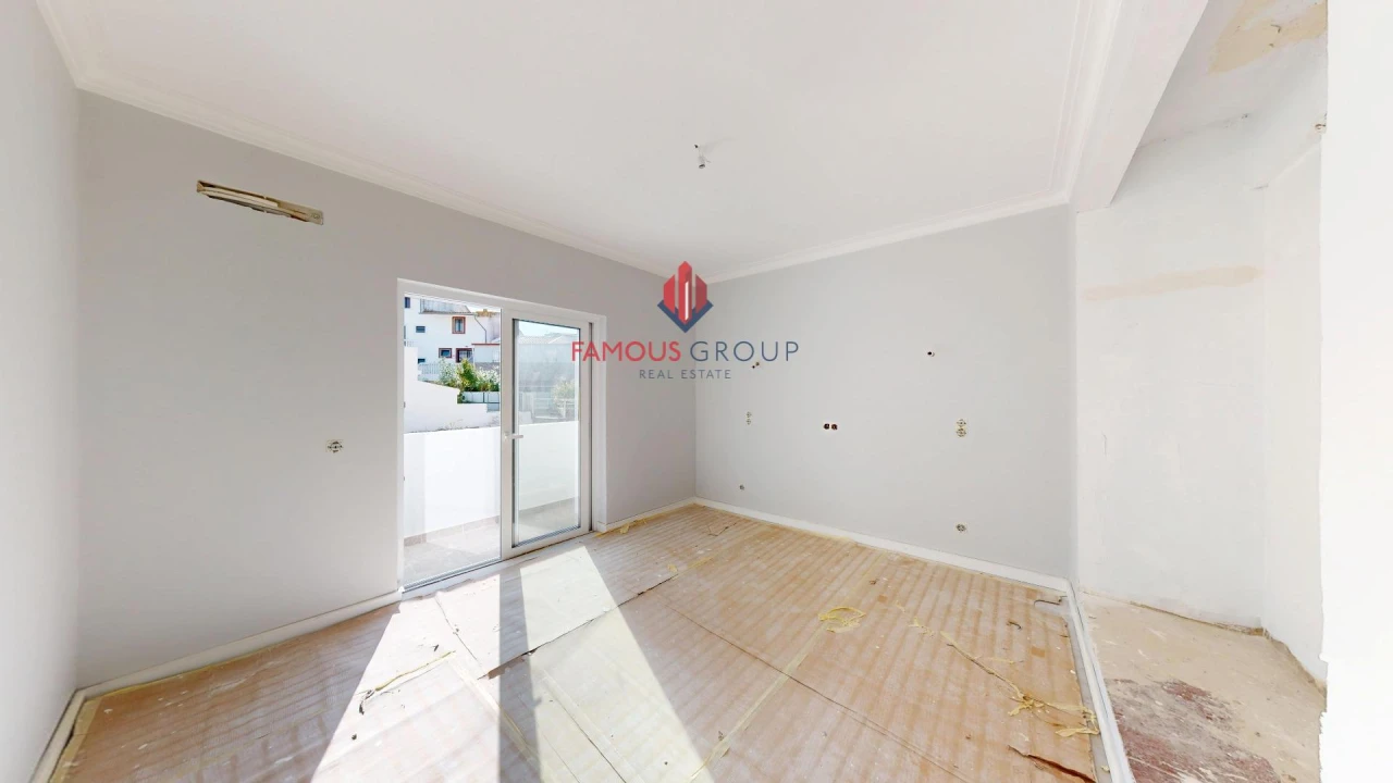 Moradia T5 para Venda em Alvor Foto 13