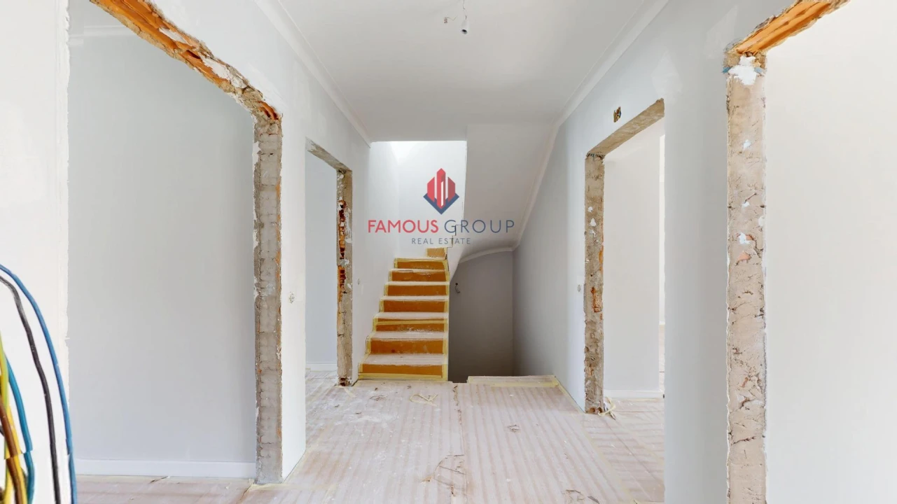 Moradia T5 para Venda em Alvor Foto 21