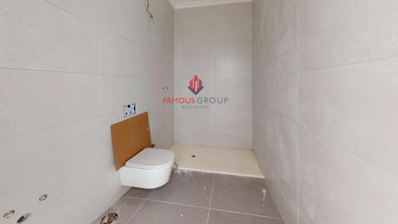 Moradia T5 para Venda em Alvor Foto 34