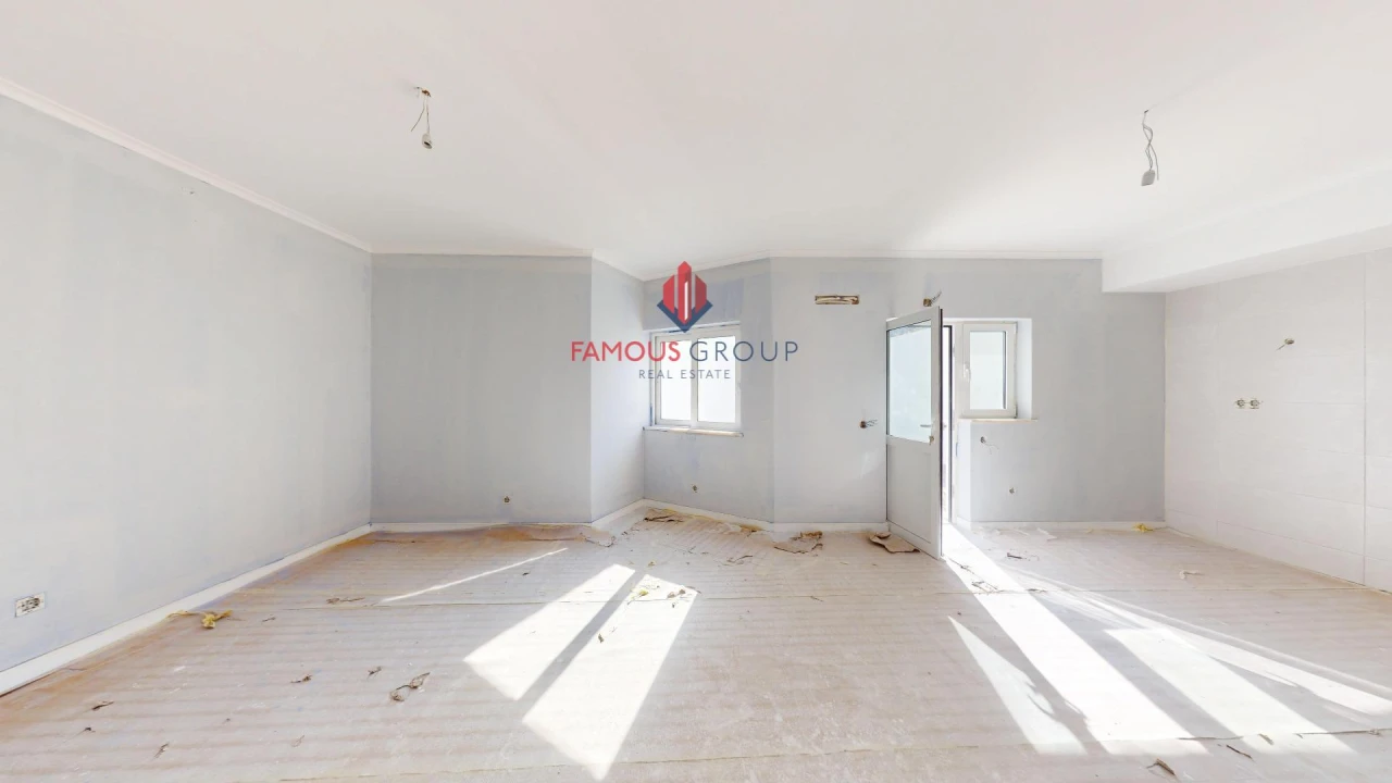 Moradia T5 para Venda em Alvor Foto 8