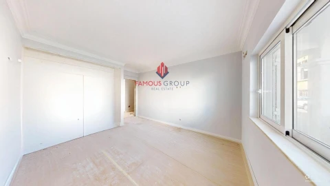 Moradia T5 para Venda em Alvor