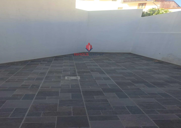 Moradia T5 para Venda em Alvor Foto 6