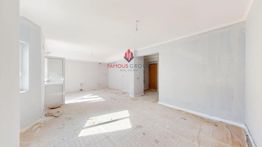 Moradia T5 para Venda em Alvor Foto 10