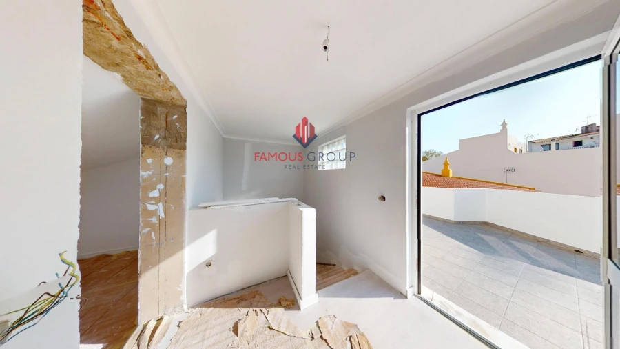 Moradia T5 para Venda em Alvor Foto 25