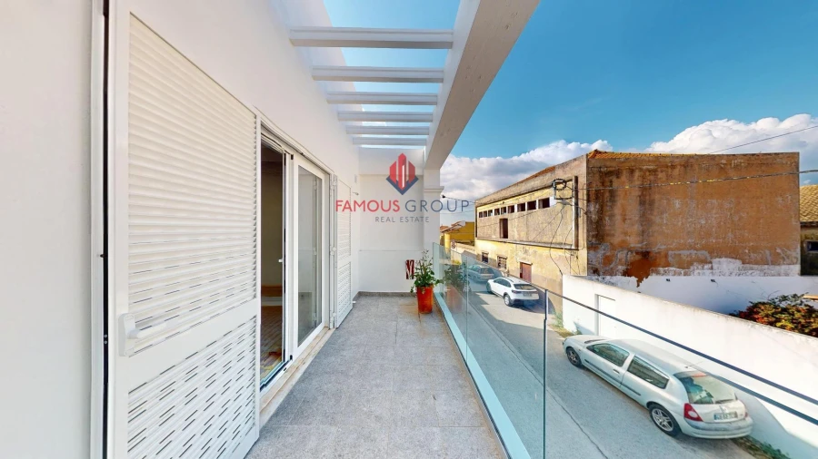 Moradia T5 para Venda em Alvor Foto 4