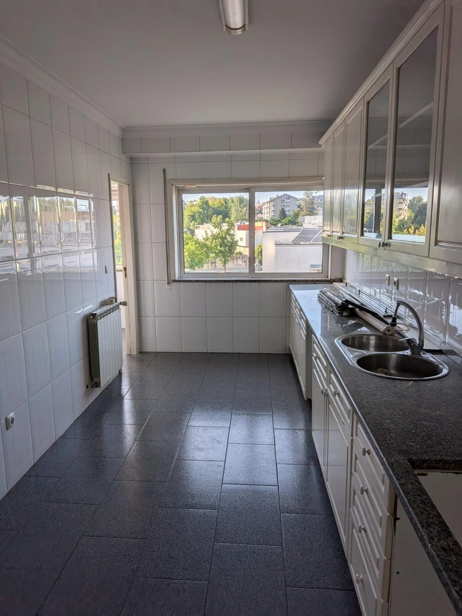 Apartamento T2 para Venda em Braga (São José de São Lázaro e São João do Souto) Foto 8
