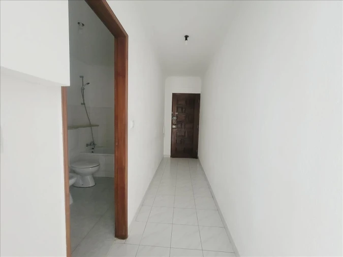 Apartamento T2 para Venda em Massamá e Monte Abraão Foto 10