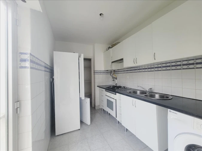 Apartamento T2 para Venda em Massamá e Monte Abraão Foto 3