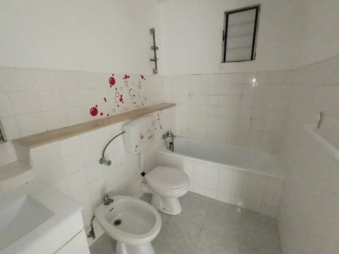 Apartamento T2 para Venda em Massamá e Monte Abraão Foto 9