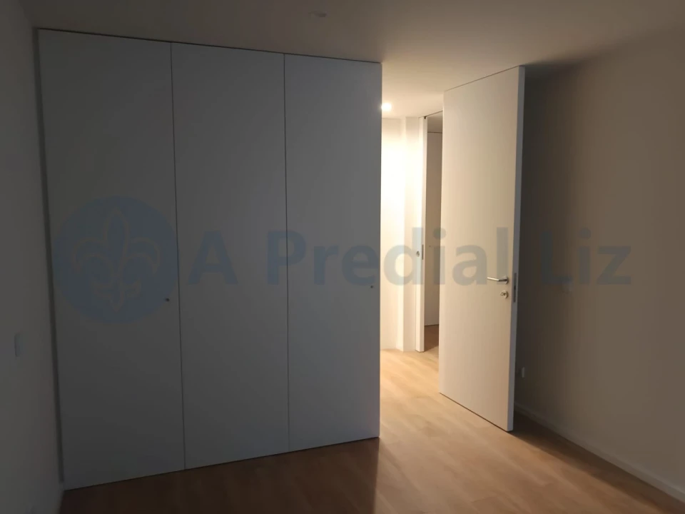Apartamento T2 para Venda em Paranhos Foto 12