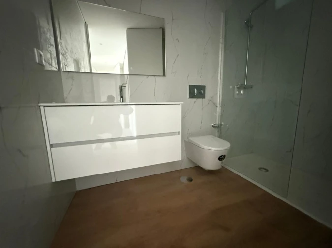 Apartamento T2 para Venda em Cedofeita, Santo Ildefonso, Sé, Miragaia, São Nicolau e Vitória Foto 4