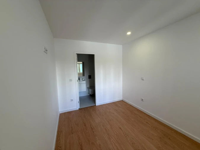 Apartamento T1 para Venda em Cedofeita, Santo Ildefonso, Sé, Miragaia, São Nicolau e Vitória Foto 4