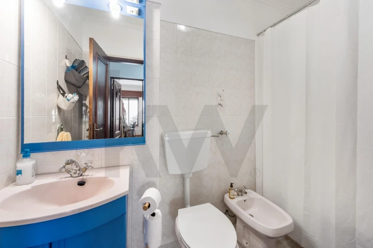 Apartamento T2 para Venda em Rio de Mouro Foto 15