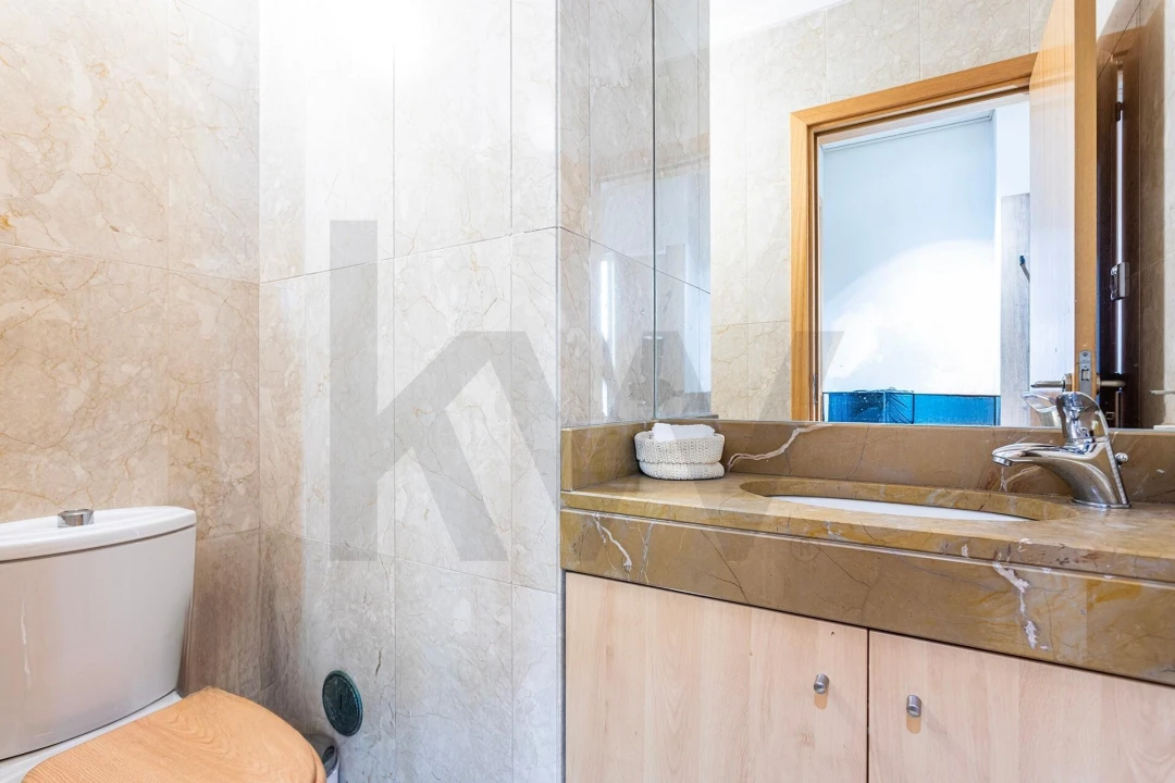 Apartamento T3 para Venda em Alvalade Foto 15