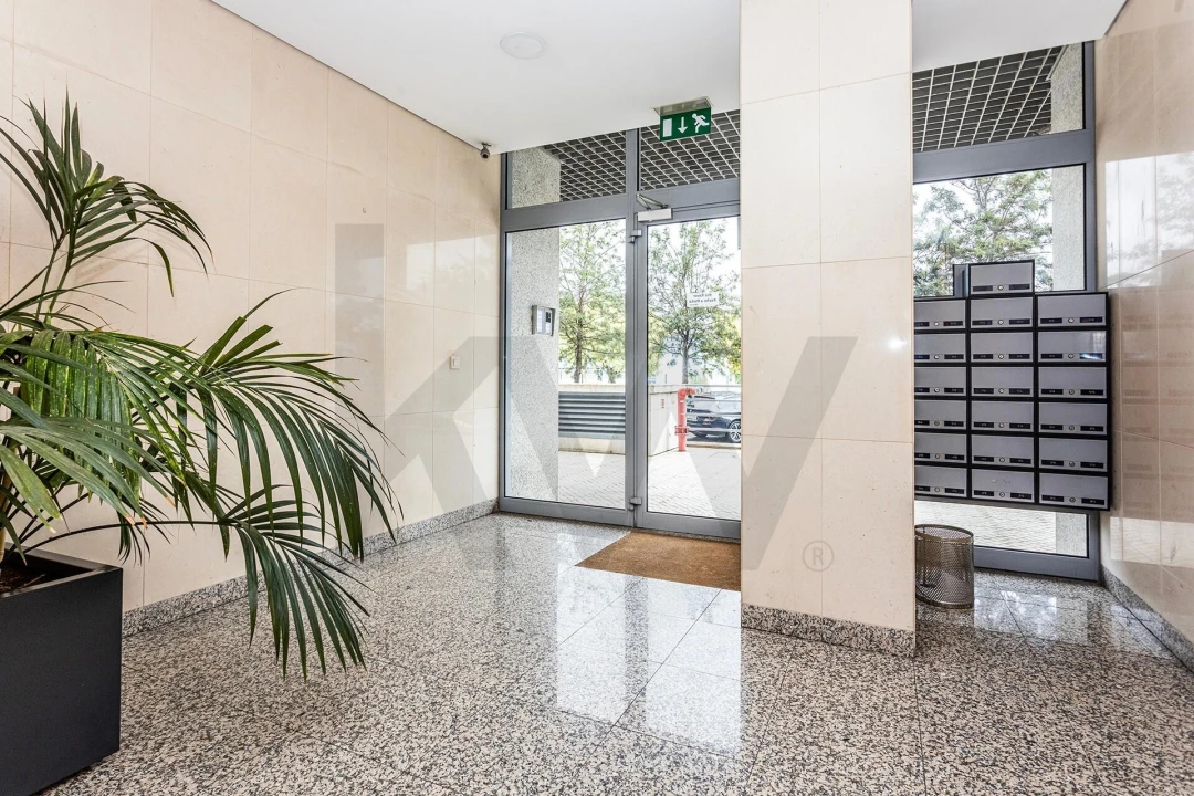 Apartamento T3 para Venda em Alvalade Foto 30