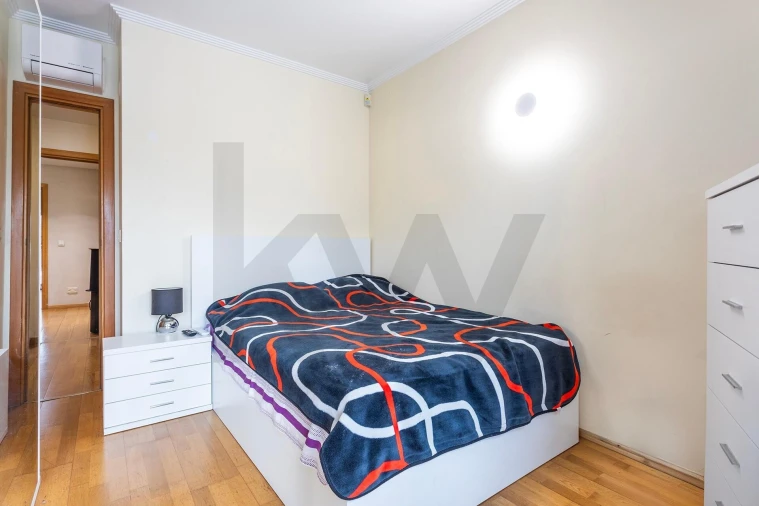 Apartamento T3 para Venda em Alvalade Foto 22