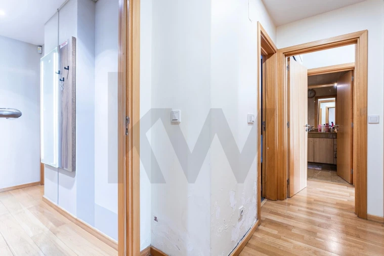 Apartamento T3 para Venda em Alvalade Foto 16