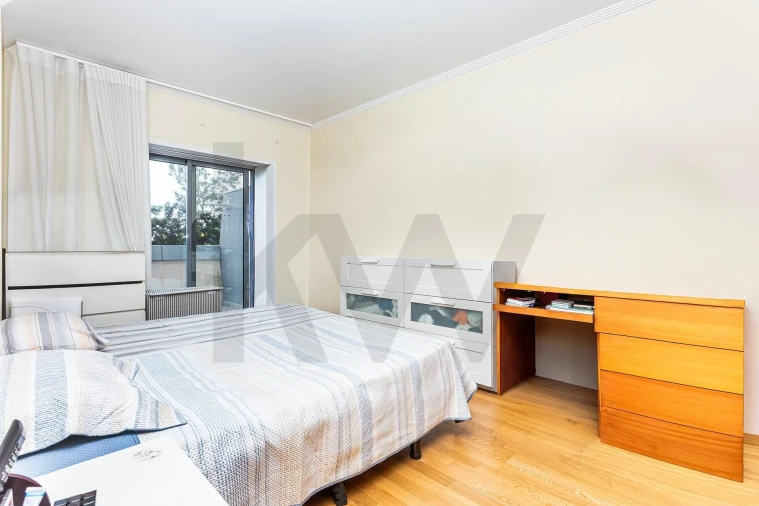 Apartamento T3 para Venda em Alvalade Foto 17