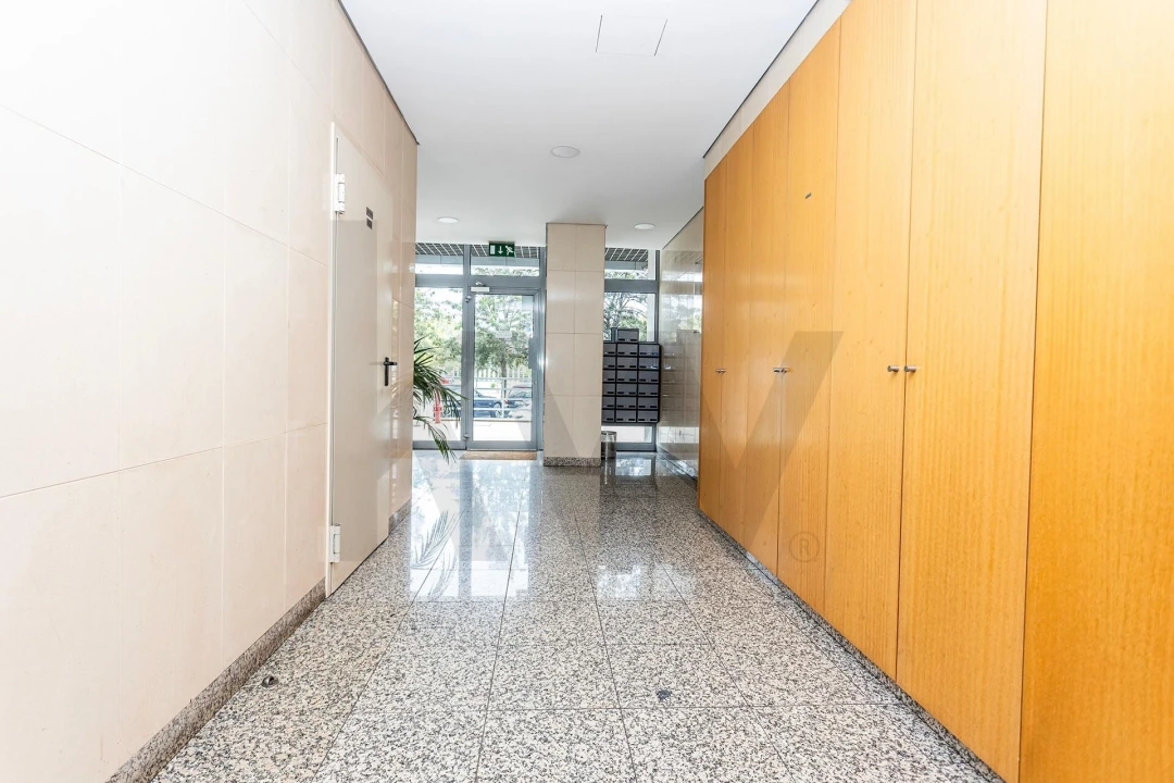 Apartamento T3 para Venda em Alvalade Foto 29