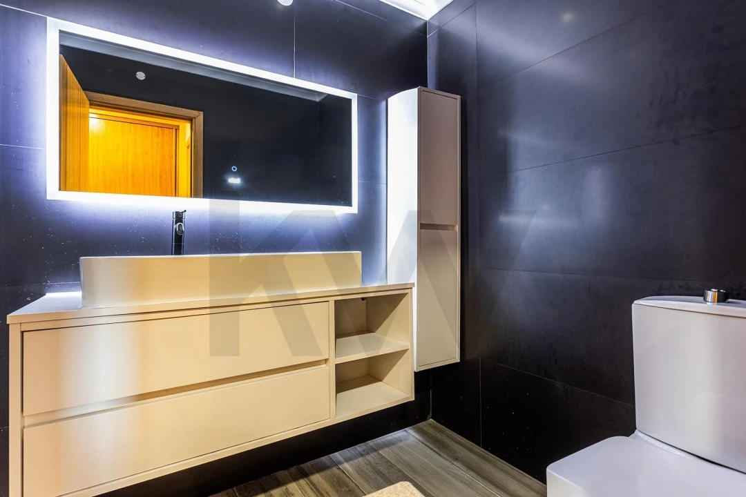 Apartamento T3 para Venda em Alvalade Foto 24