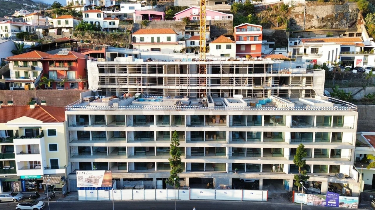Apartamento T2 para Venda em Camara de Lobos Foto 4