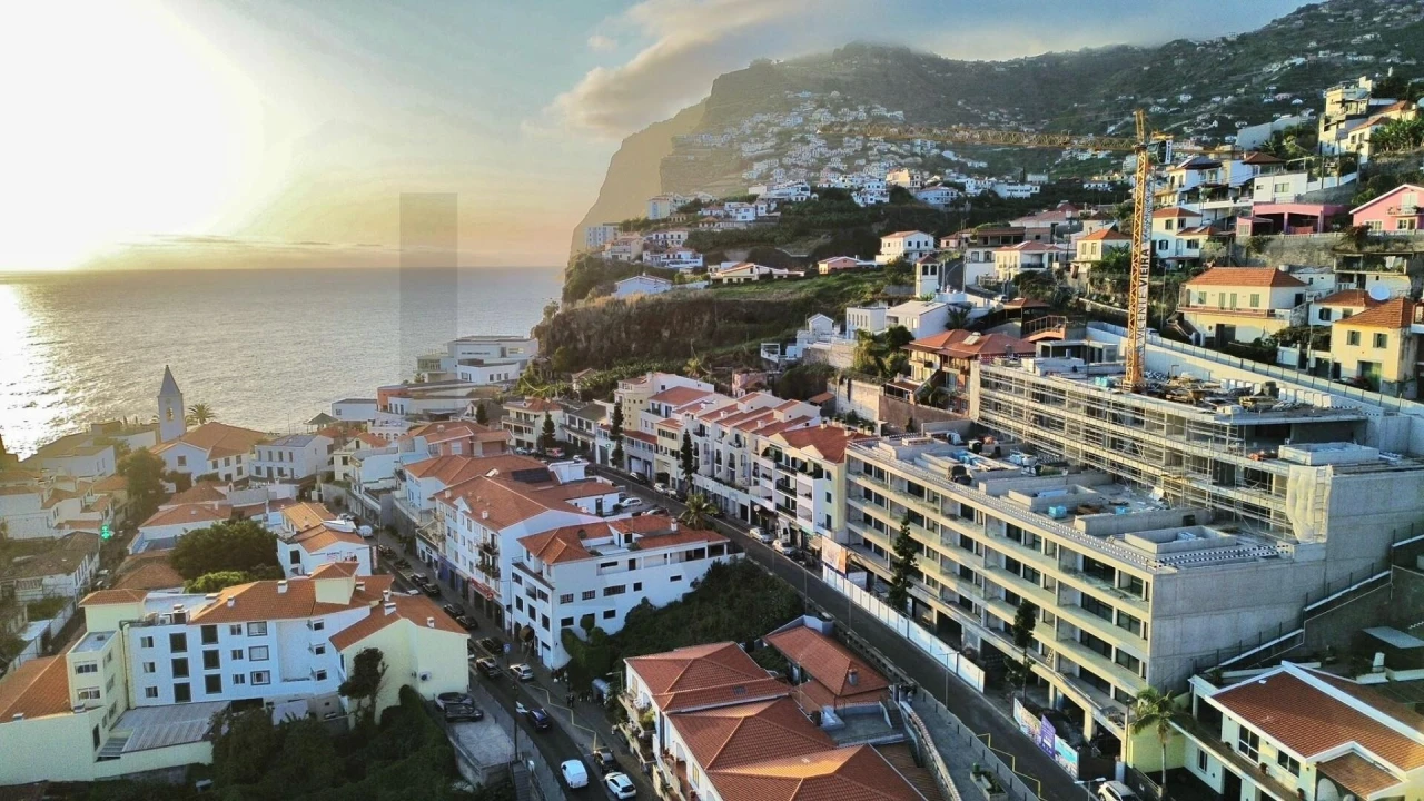 Apartamento T2 para Venda em Camara de Lobos Foto 1
