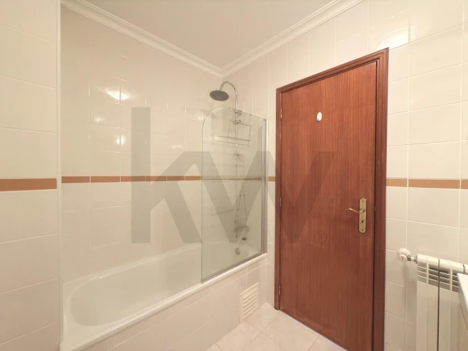 Apartamento T3 para Venda em Vila Franca das Naves e Feital Foto 20