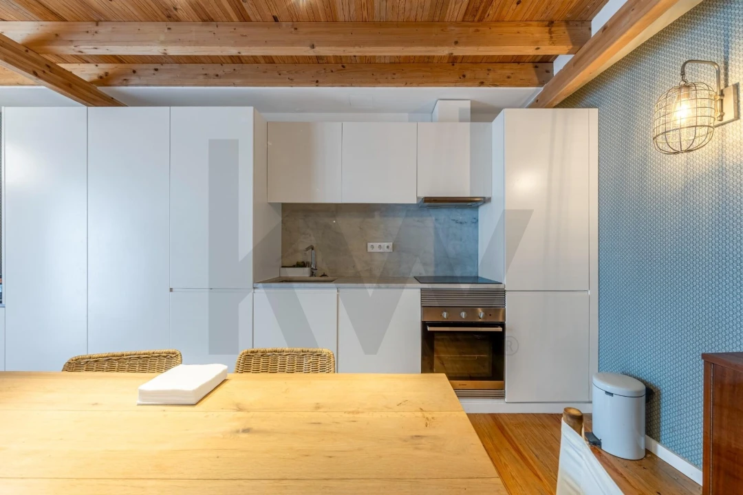 Apartamento T1 para Arrendamento em Santa Maria Maior Foto 12