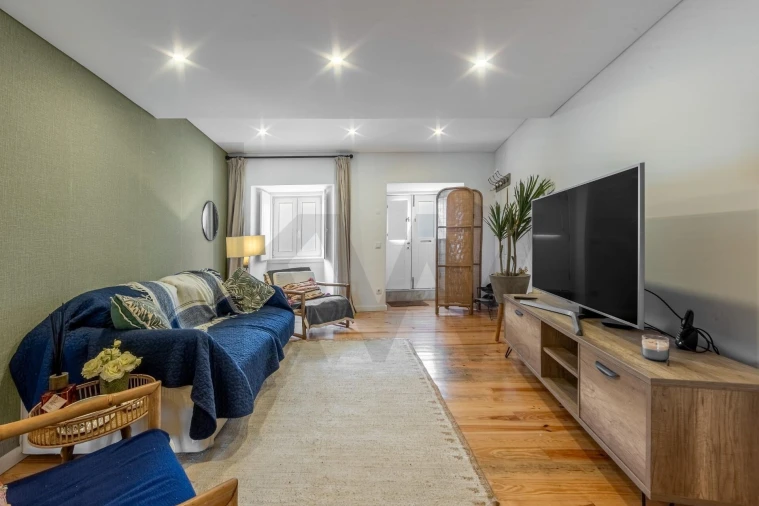 Apartamento T1 para Arrendamento em Santa Maria Maior Foto 5