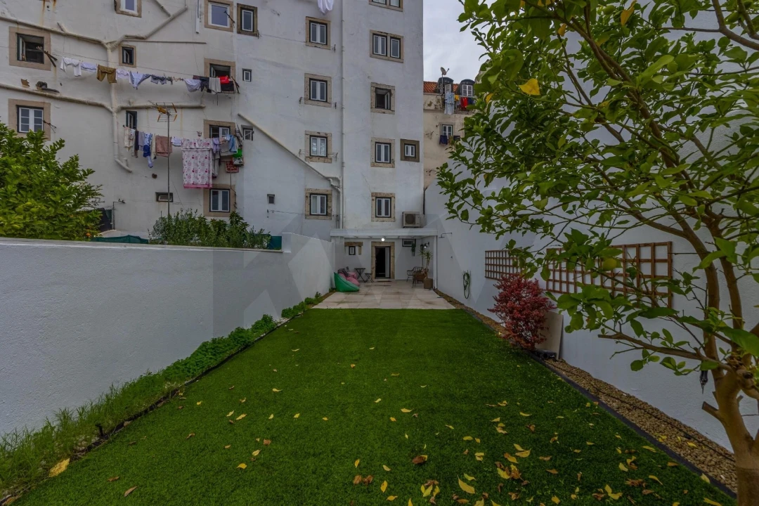 Apartamento T1 para Arrendamento em Santa Maria Maior Foto 17