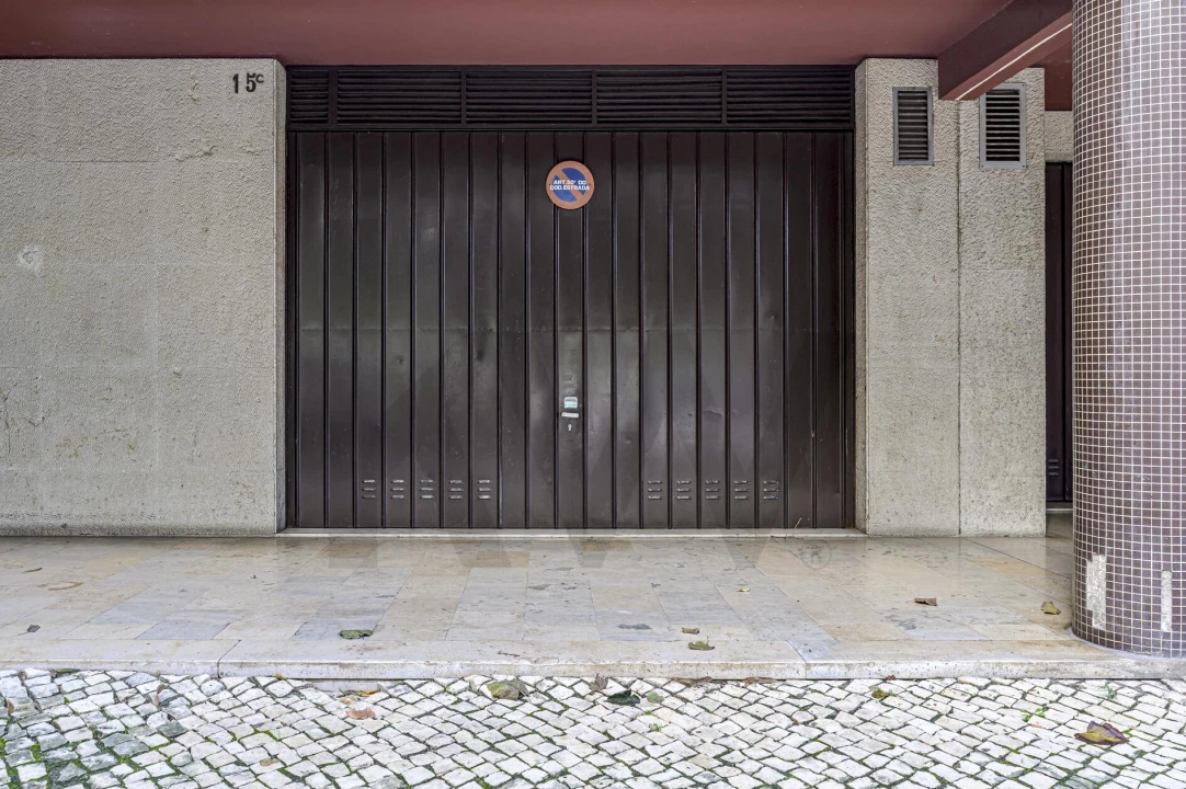 Apartamento T2 para Arrendamento em Areeiro Foto 27