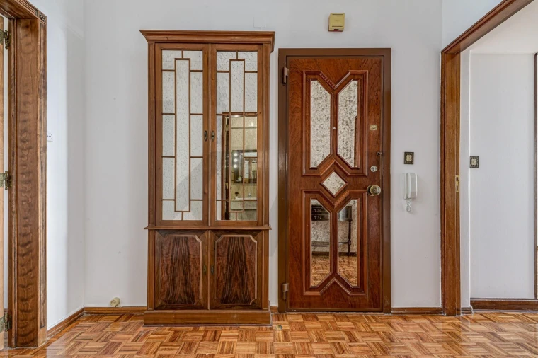 Apartamento T2 para Arrendamento em Areeiro Foto 4