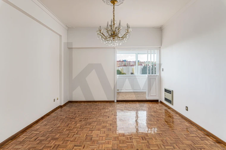 Apartamento T2 para Arrendamento em Areeiro Foto 7