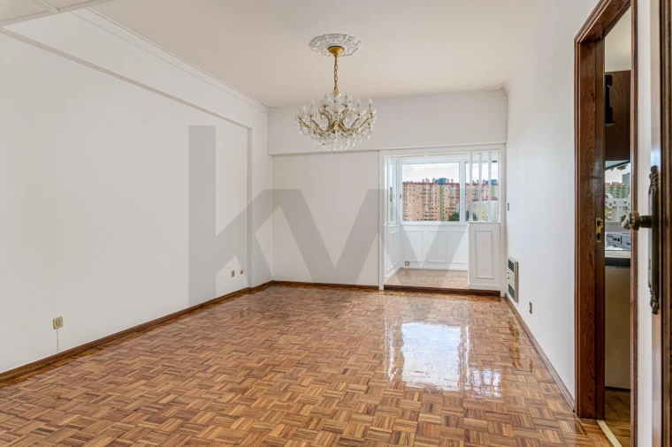 Apartamento T2 para Arrendamento em Areeiro Foto 6