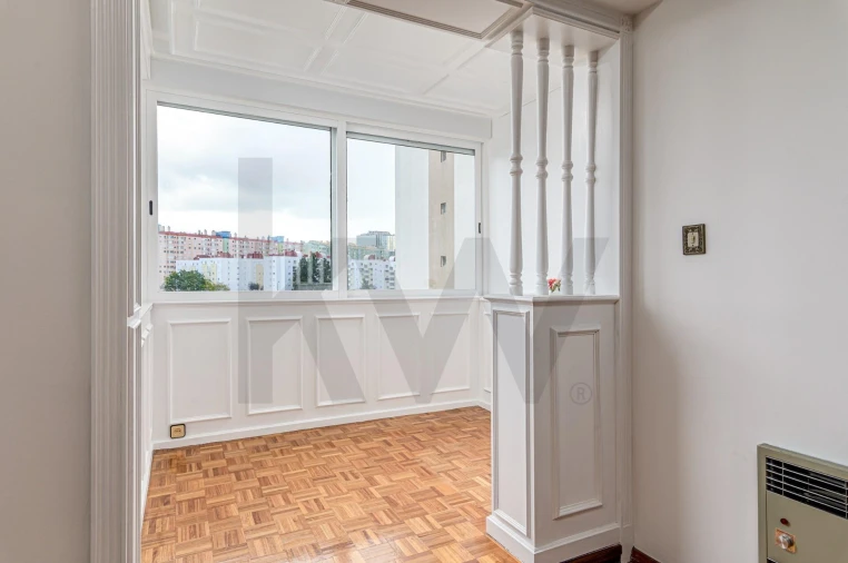 Apartamento T2 para Arrendamento em Areeiro Foto 11