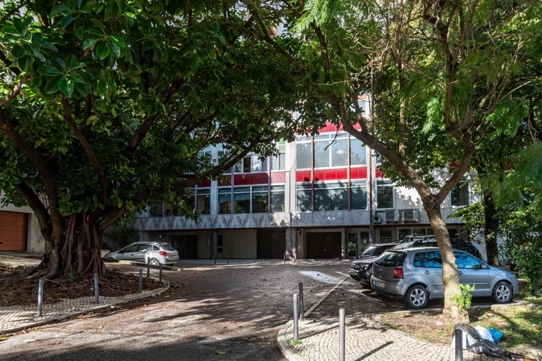 Apartamento T2 para Arrendamento em Areeiro Foto 2
