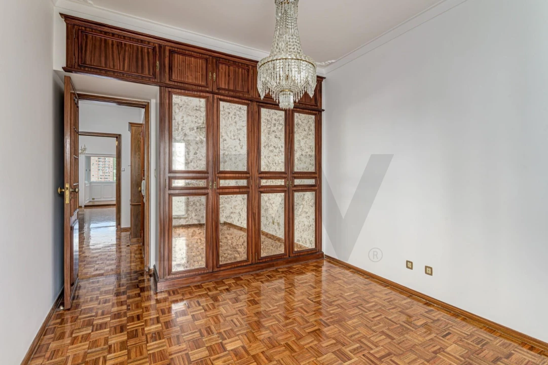 Apartamento T2 para Arrendamento em Areeiro Foto 20