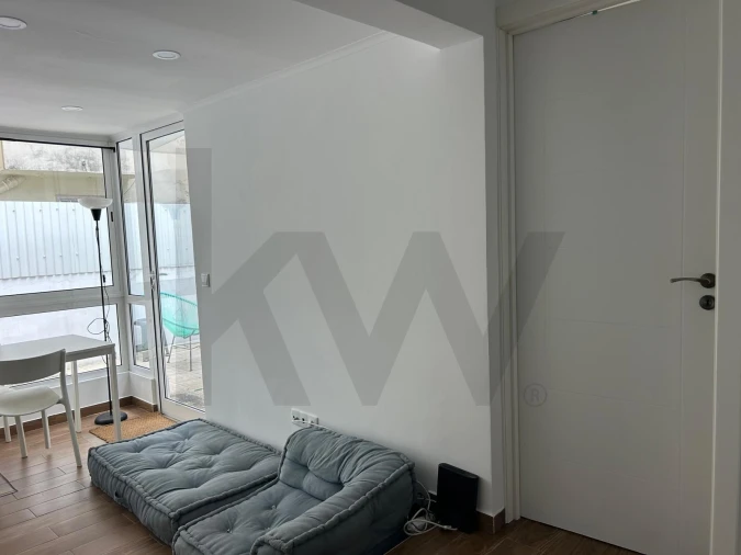 Apartamento T2 para Venda em Avenidas Novas Foto 3