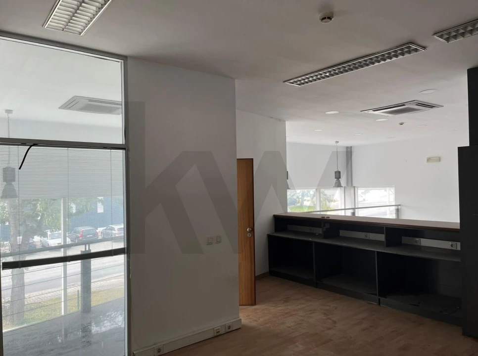 Armazém para Venda em Palhais e Coina Foto 22