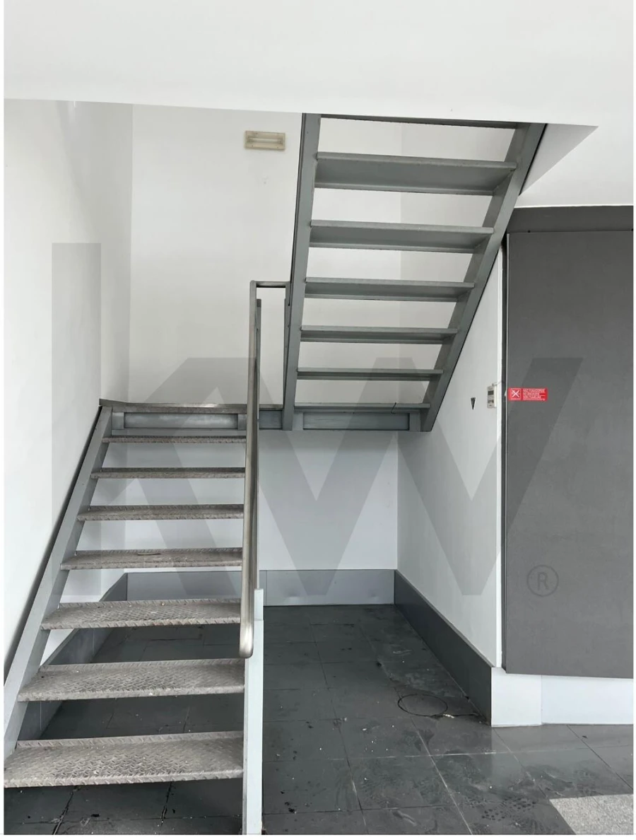 Armazém para Venda em Palhais e Coina Foto 3