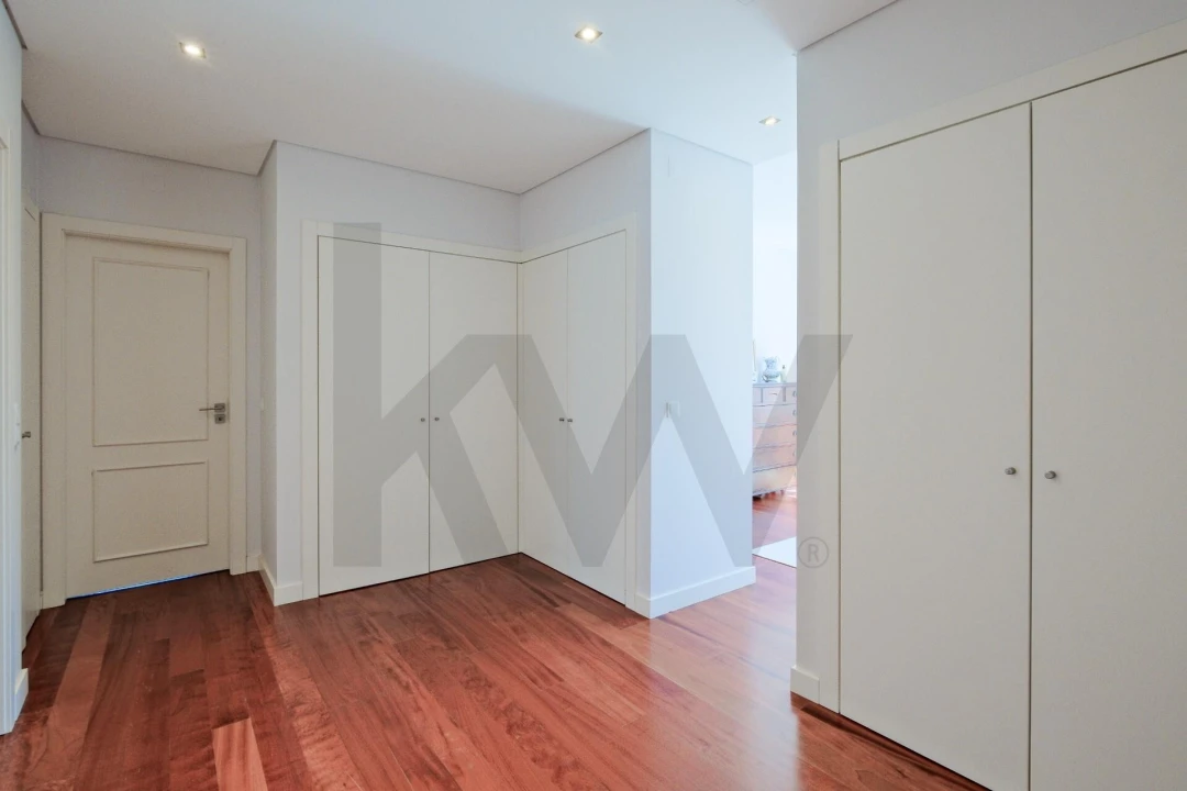 Moradia T5 para Venda em Alcabideche Foto 47