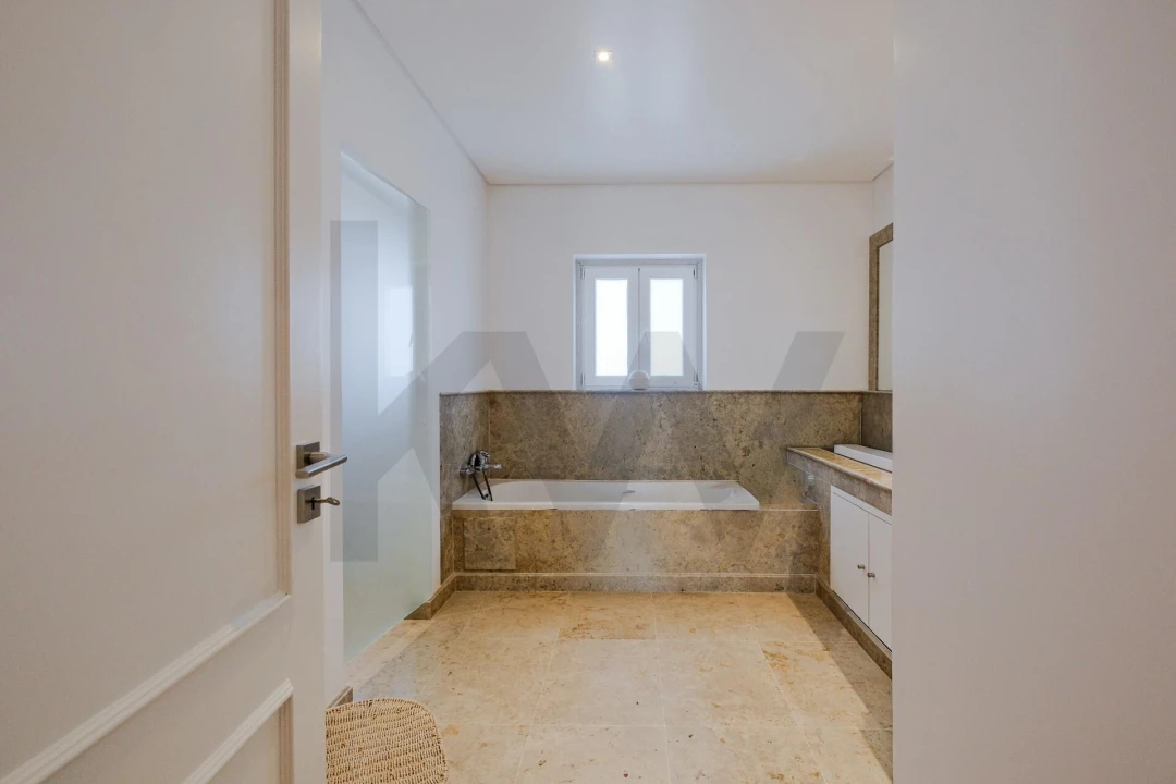 Moradia T5 para Venda em Alcabideche Foto 48