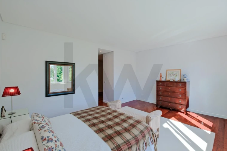 Moradia T5 para Venda em Alcabideche Foto 44